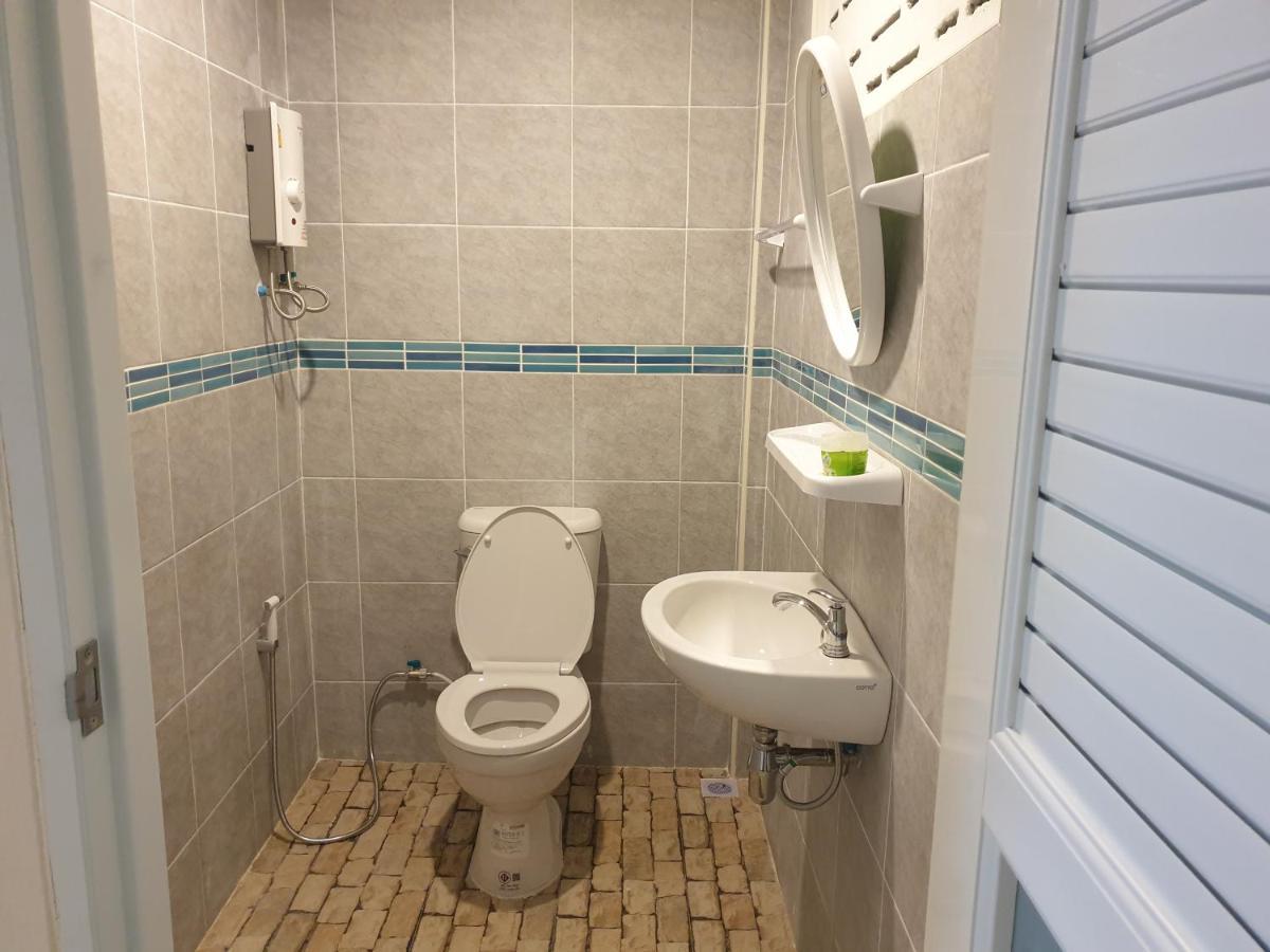 Rung Inn Homestay ラノーン エクステリア 写真