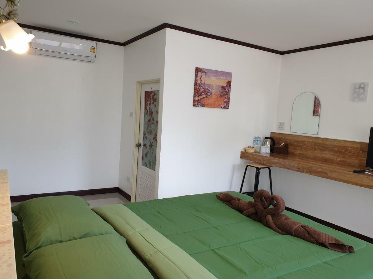 Rung Inn Homestay ラノーン エクステリア 写真