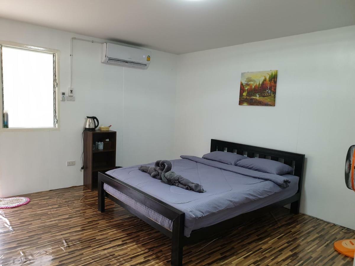 Rung Inn Homestay ラノーン エクステリア 写真
